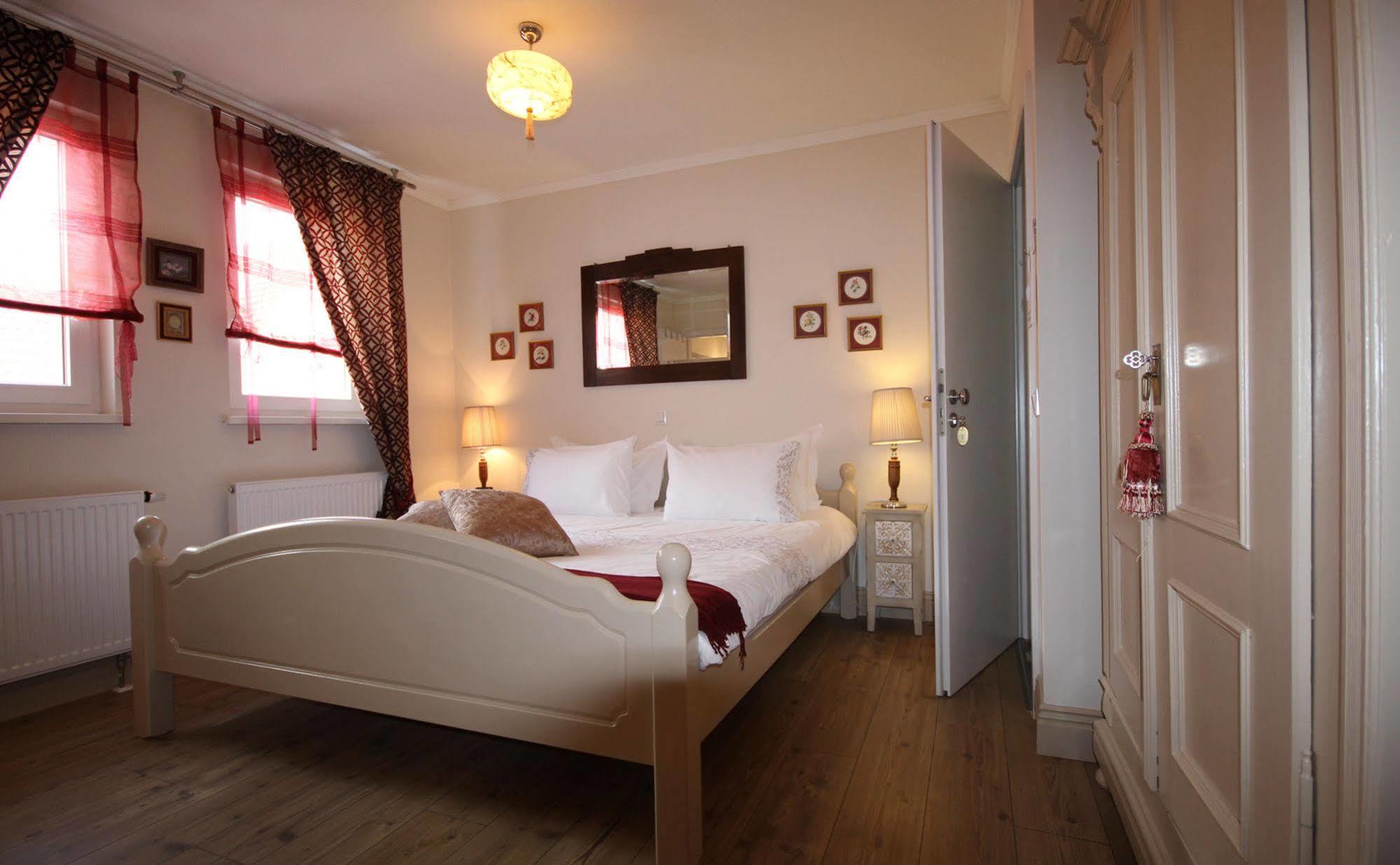 No.31 B&B Im Rosengarten 카펠렌-드루스와일러 외부 사진